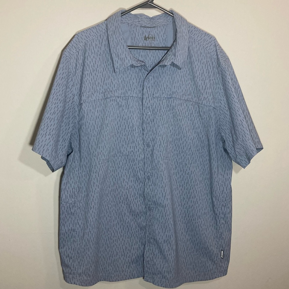 REI Co-op men's short-sleeve button hiking shirt XL
blue gorpcore outdoor casual
